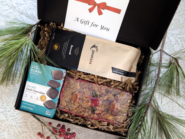 WhatsApp Image 2025-11-12 at 07.48.21 (1) Gift Box with 28 oz Gourmet Nut Cake