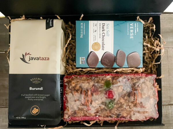 Gift Box w/ 28 oz Gourmet Nut Cake